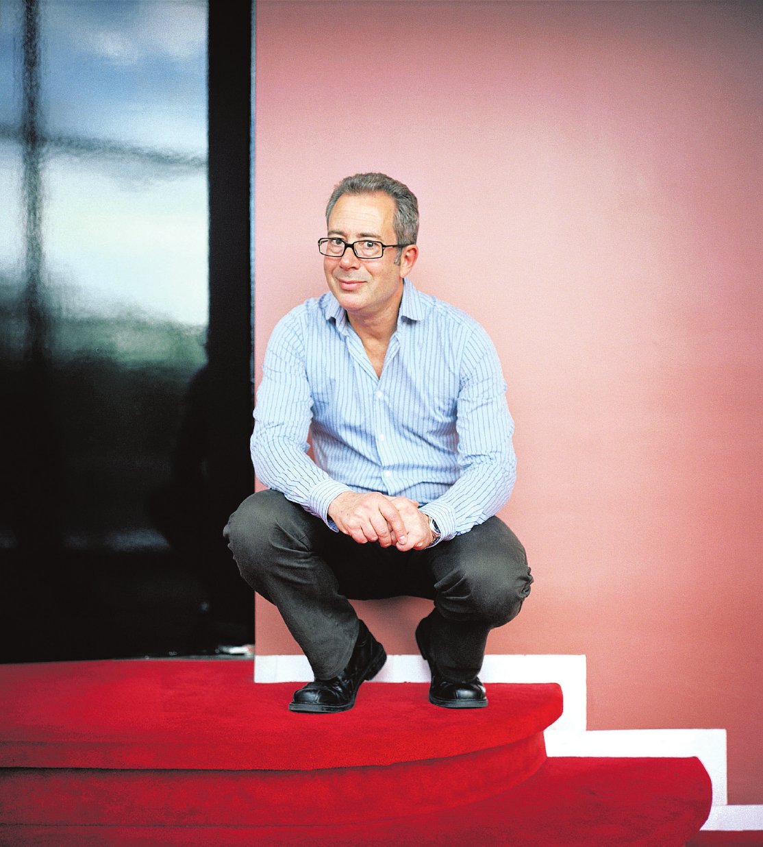 Schrijver Ben Elton in het Utrechtse Beatrixtheater waar zijn musical ‘We Will Rock You’ is te zien